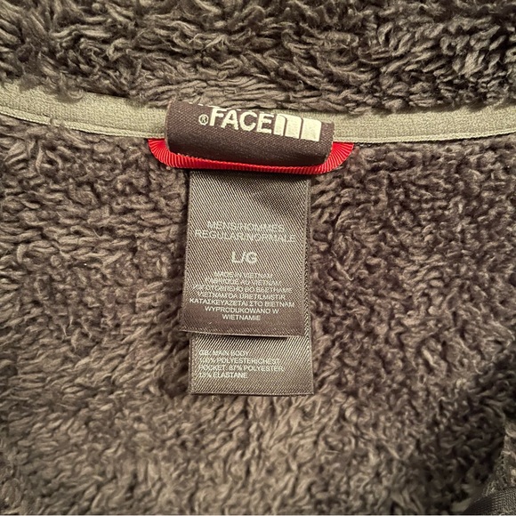 The North Face Fleece Jacket - Size L - Picture 4 of 4